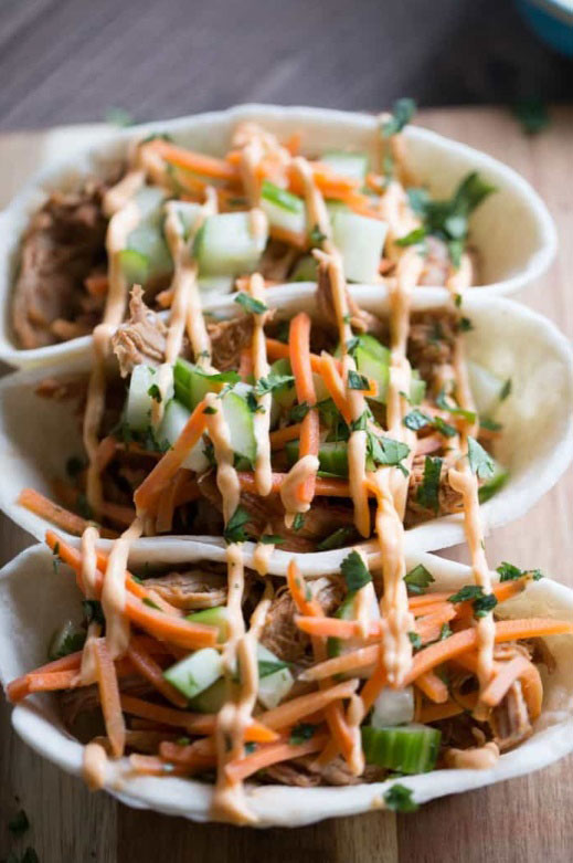 Tacos de cerdo en salsa