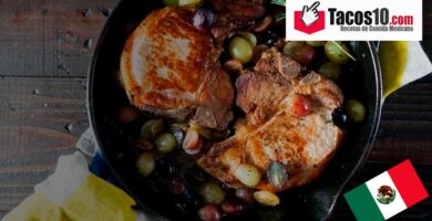 Cerdo asado con castañas y uvas